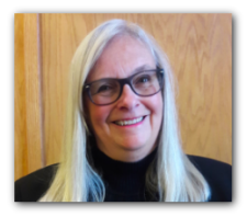 Headshot of Suzi Bicknell, Surprise AZ Real Estate Broker